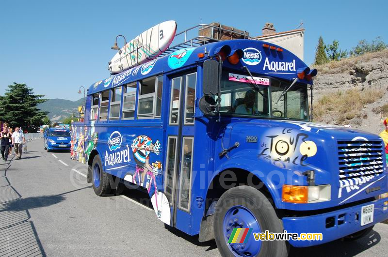 De genodigdenbus van Nestlé Aquarel