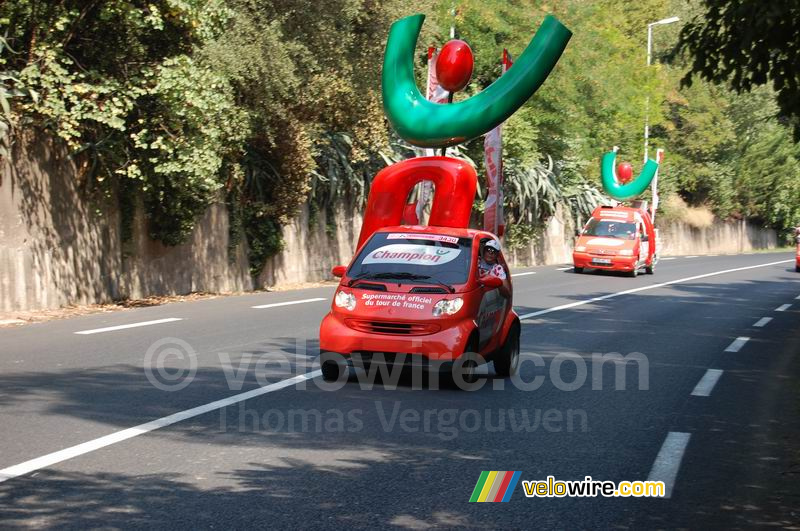 De Champion reclamecaravaan (1)