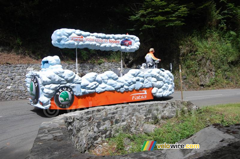 De vrachtwagen van de Škoda reclamecaravaan (2)