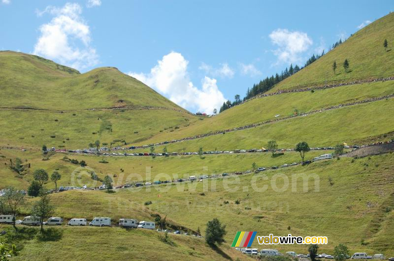 Het is druk op de Col de Peyresourde