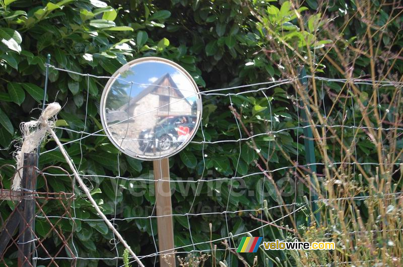 Hé, daar rijden wij weer in die groene Fabia!