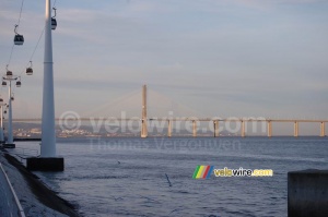 Le Ponte Vasco da Gama, le pont le plus long de l'Europe (688x)