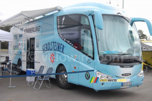 Le bus de l'équipe Gerolsteiner (985x)