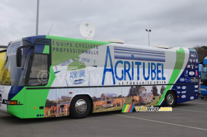 Le bus de l'équipe Agritubel (1017x)