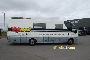 Le bus de l'équipe Team High Road (889x)