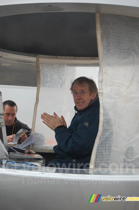 Daniel Mangeas zegt mij dat 'ie het koud heeft!