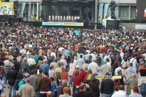Présentation des équipes : il y avait du monde ... mais pas trop quand même ! (646x)