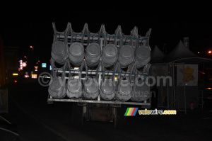 The chairs for the Village Départ (672x)