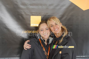 Marie-Atéa & Lydie, les hôtesses d'Orange au Relais Etape (570x)