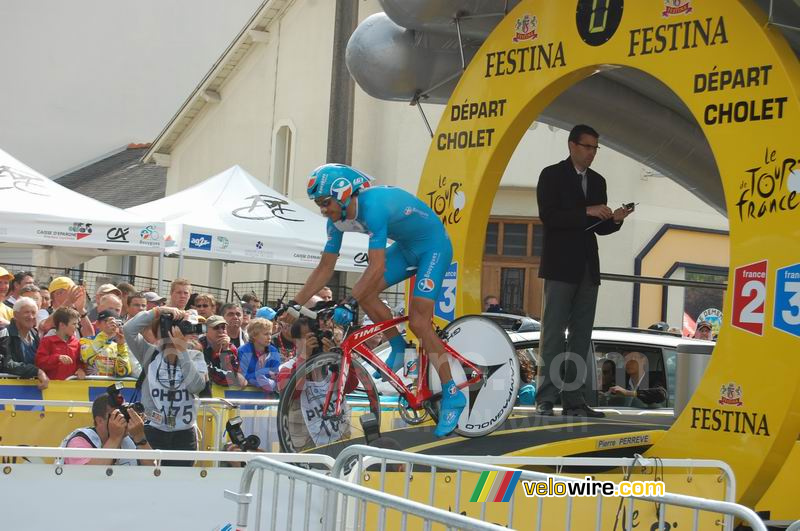 Pierrick Fedrigo (Bouygues Telecom) - start tijdrit Cholet
