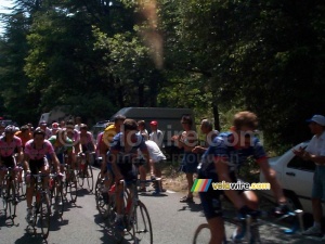 TDF 21/07/2002: Group yellow jersey with Lance Armstrong in third position (388x)