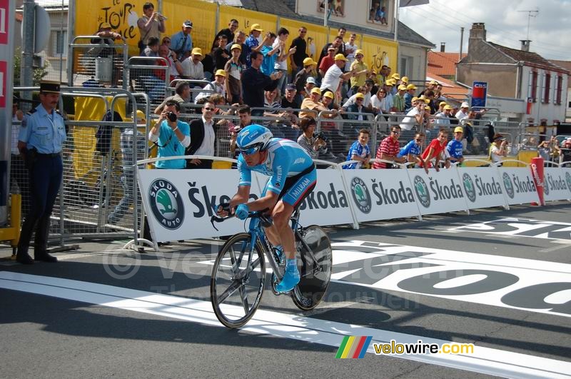 Erik Zabel (Milram) bij de finish in Cholet