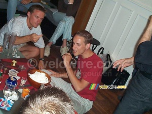 Flanby-night: Thomas - Le flanby masqué (un peu comme le Blind flanby mais là.. c'est le flanby qui sera masqué..) (347x)