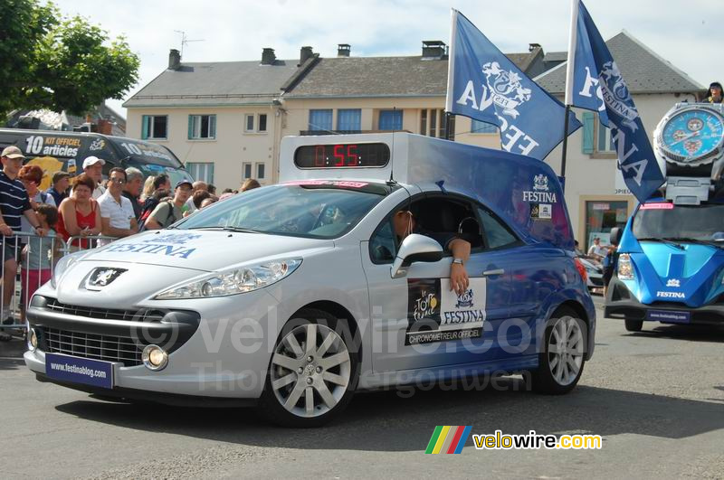 De Festina reclamecaravaan in Lannemezan (1)