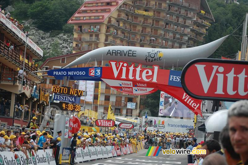 De aankomst in Prato Nevoso (IT)