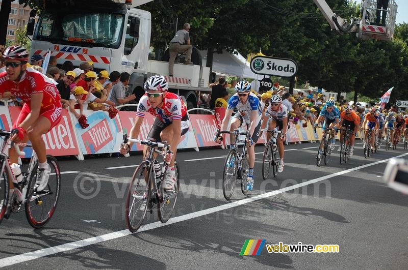 Kurt-Asle Arvesen (CSC Saxo Bank), David Millar (Garmin Chipotle), Volodymir Gustov (CSC Saxo Bank), Christian Knees (Milram) & Samuel Sanchez (Euskaltel Euskadi) in Saint Etienne