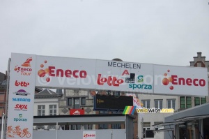 The finish line for the last stage of the Eneco Tour (566x)