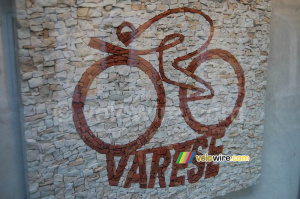 The Varese 2008 logo in mosaic (716x)