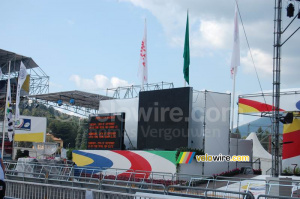 Flags in the Mapei Cycling Stadium (643x)