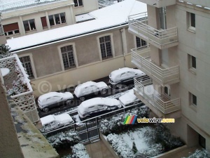 Paris in the snow (405x)