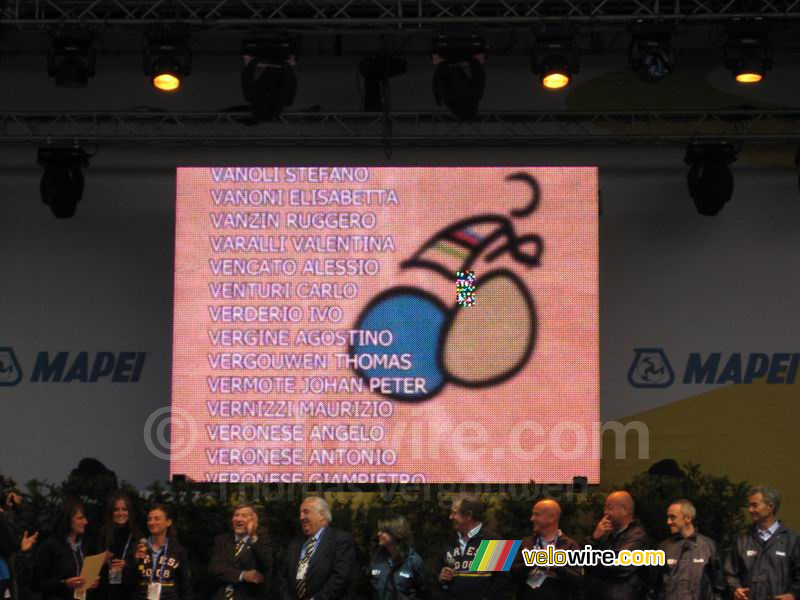 Zoek mijn naam tussen die van alle vrijwilligers ...