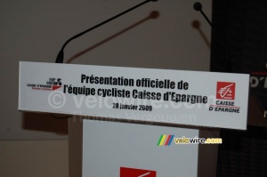 La présentation officielle de l'équipe cycliste Caisse d'Epargne 2009 (749x)