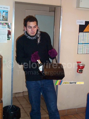 Cédric shows us the new trends for 2003 (673x)