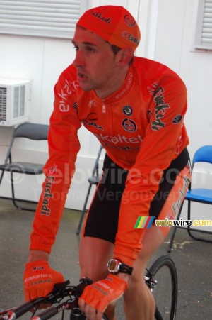 Aitor Hernandez Gutierrez (Euskaltel Euskadi) à l'échauffement (2714x)