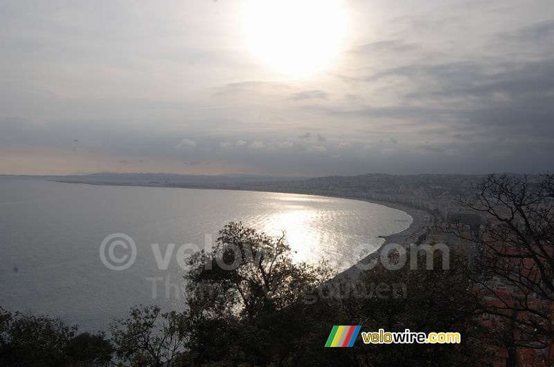 Zonsondergang boven Nice