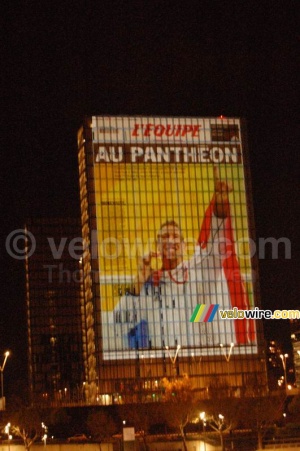 Au Panthéon (1349x)