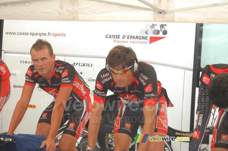 José Joaquin Rojas & Ivan Gutierrez (Caisse d'Epargne): warming up voor de ploegentijdrit
