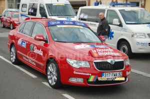 La voiture officielle Paris-Tours - La Nouvelle République (802x)