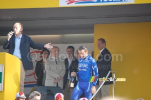 Nicolas Jalabert (Agritubel) ends his professional career with a bottle of champagne (878x)