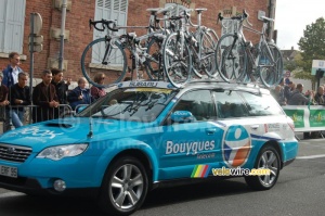 La voiture Bbox Bouygues Telecom (309x)