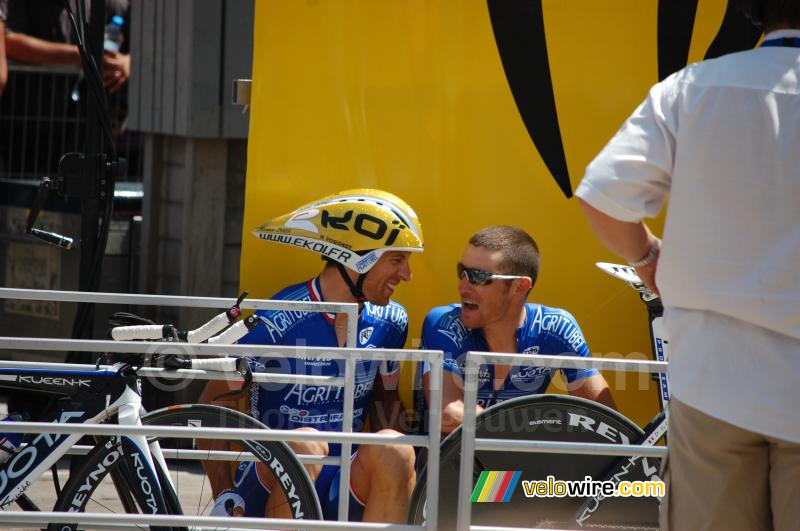 Nicolas Vogondy & Romain Feillu (Agritubel) voor de ploegentijdrit in Montpellier