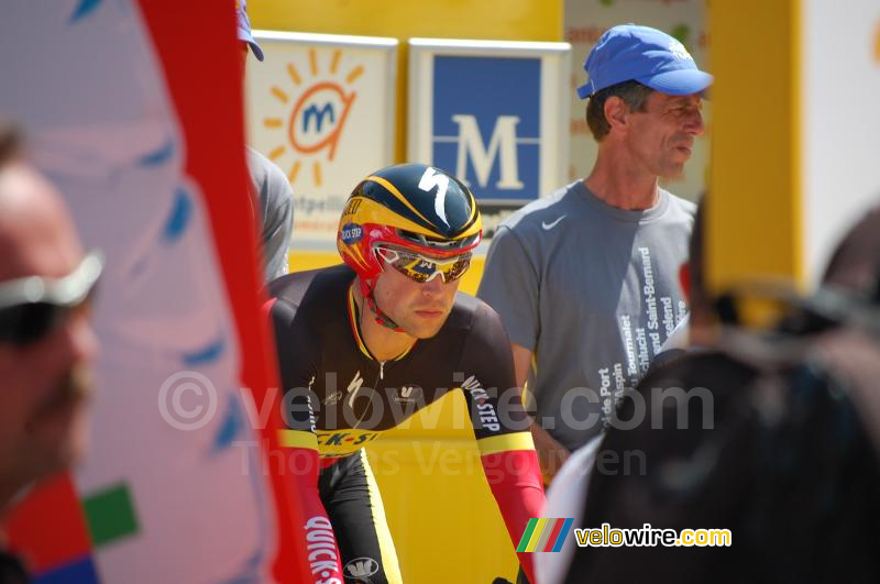 Stijn Devolder (Quick Step) voor de start van de ploegentijdrit in Montpellier (2)