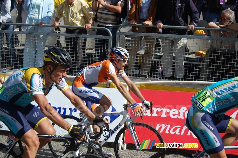 Lance Armstrong (Astana) & Denis Menchov (Rabobank) in Arcalis