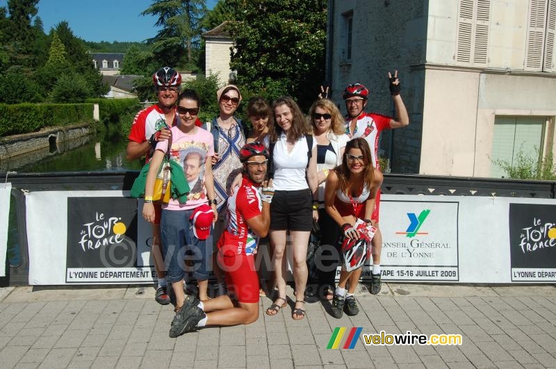 The Team Vittel met haar fans in Tonnerre