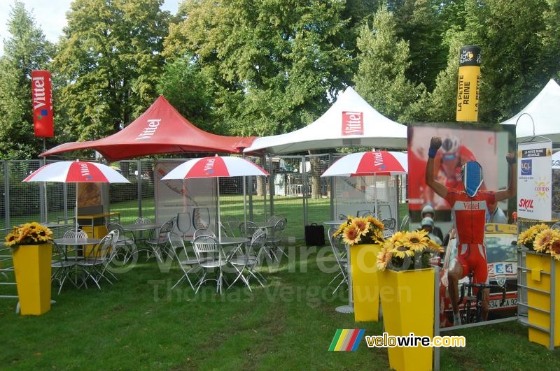 De Vittel stand in het Village Dpart in Colmar