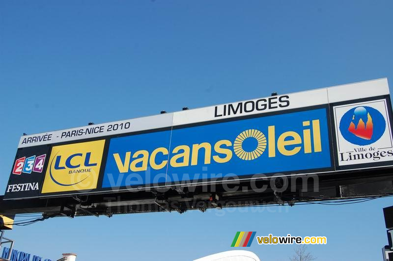 De finish van Parijs-Nice 2010 in Limoges