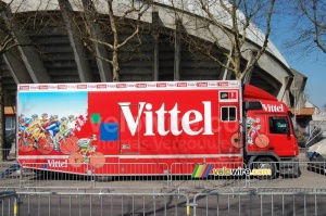 The Vittel truck in Limoges (858x)