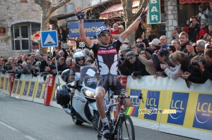 Xavier Tondo (Cervélo TestTeam) wins in Tourrettes-sur-Loup (2) (429x)