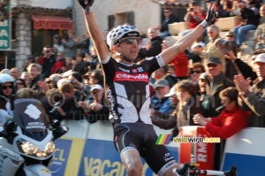 Xavier Tondo (Cervélo TestTeam) remporte l'étape à Tourrettes-sur-Loup (3) (572x)