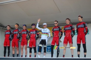 The BMC Racing Team with Cadel Evans (1413x)
