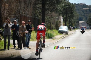 Florian Stalder (BMC Racing Team) encouragé par le public (727x)