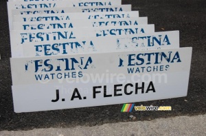 Plaques des noms - Juan-Antonio Flecha (695x)