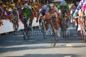 Mark Cavendish (HTC-Columbia) en plein sprint (741x)