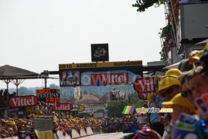 La ligne d'arrivée à Gueugnon (521x)