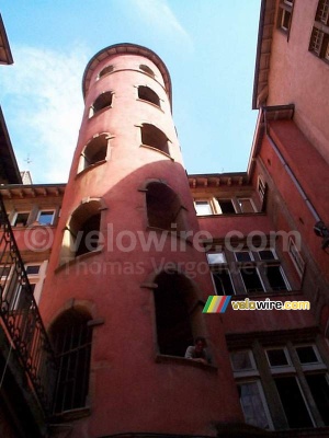 'La tour rose' à Lyon (248x)