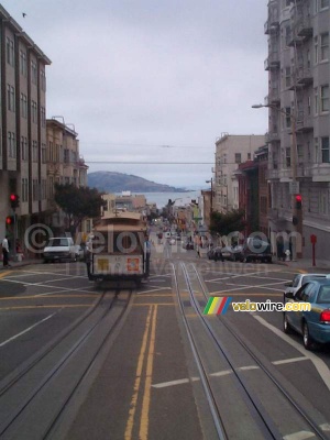 [San Francisco] - Another cable car seen while getting down at Powell Street (628x)